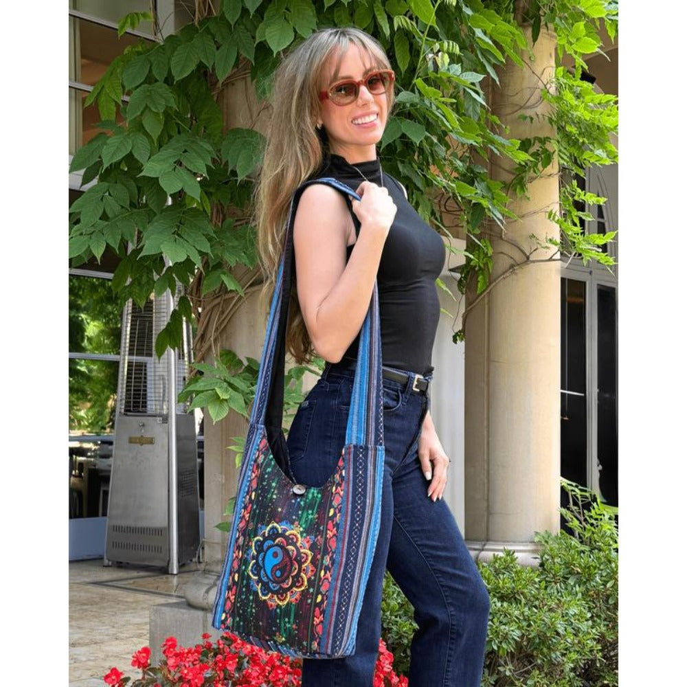 Crossbody Bag for Women – Handmade Cotton Yin Yang Hobo – detail view 12