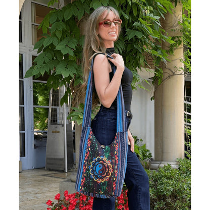 Crossbody Bag for Women – Handmade Cotton Yin Yang Hobo – detail view 4