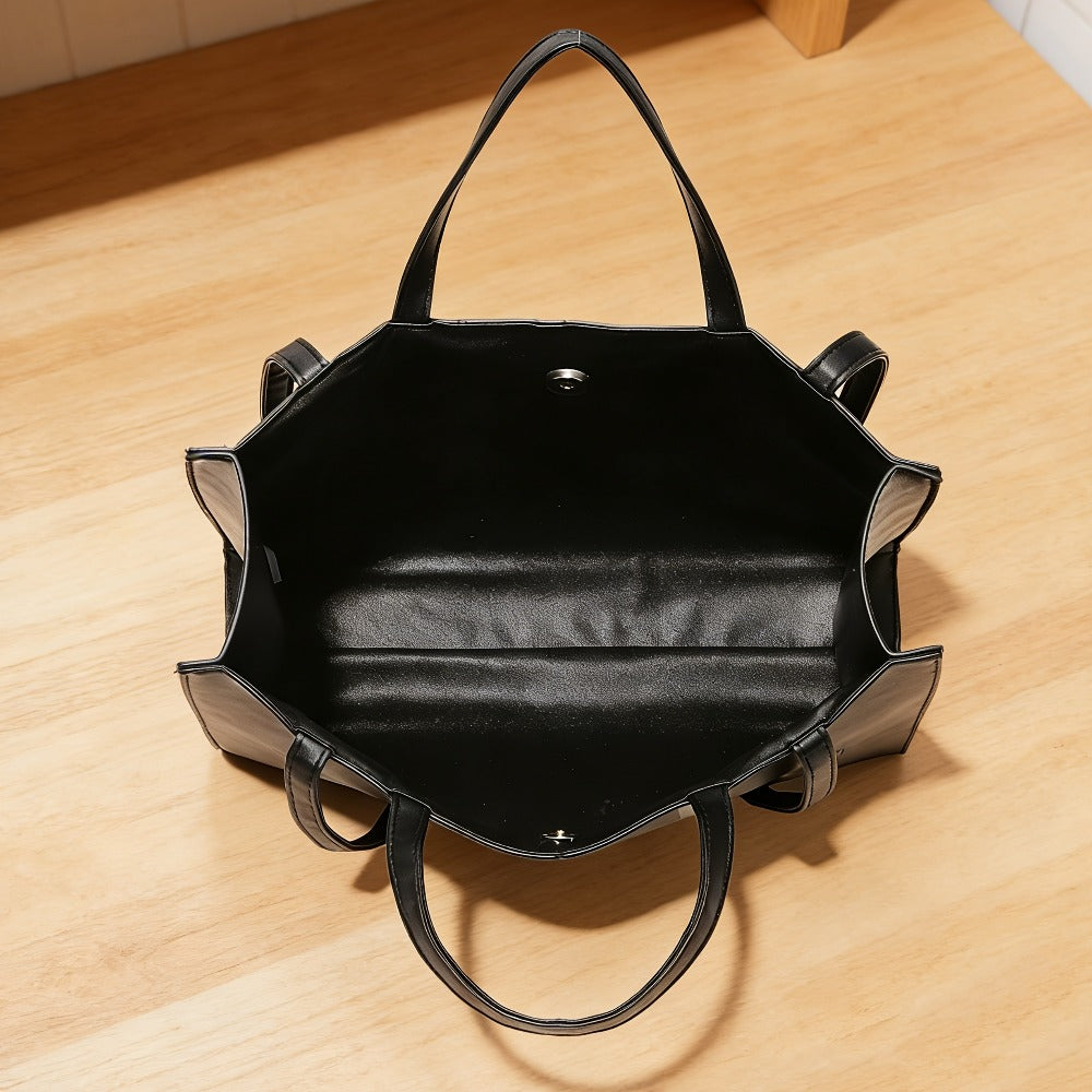 Crossbody Bag for Women – Lightweight, for Travel & Work – detail view 4