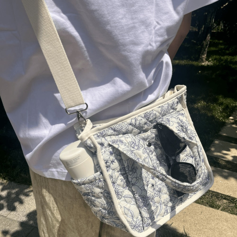 Crossbody Bag for Women – Quilted, for Travel & Everyday Use – detail view 9