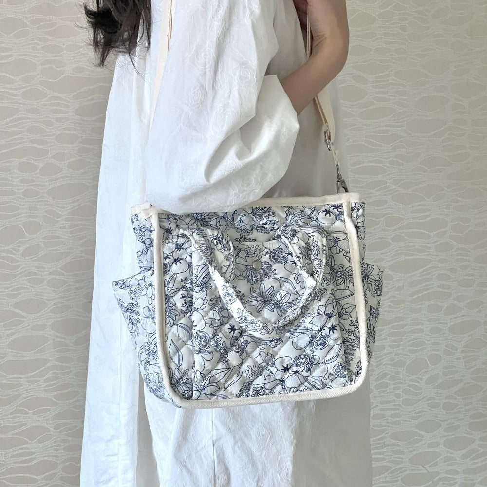 Crossbody Bag for Women – Quilted, for Travel & Everyday Use – detail view 16