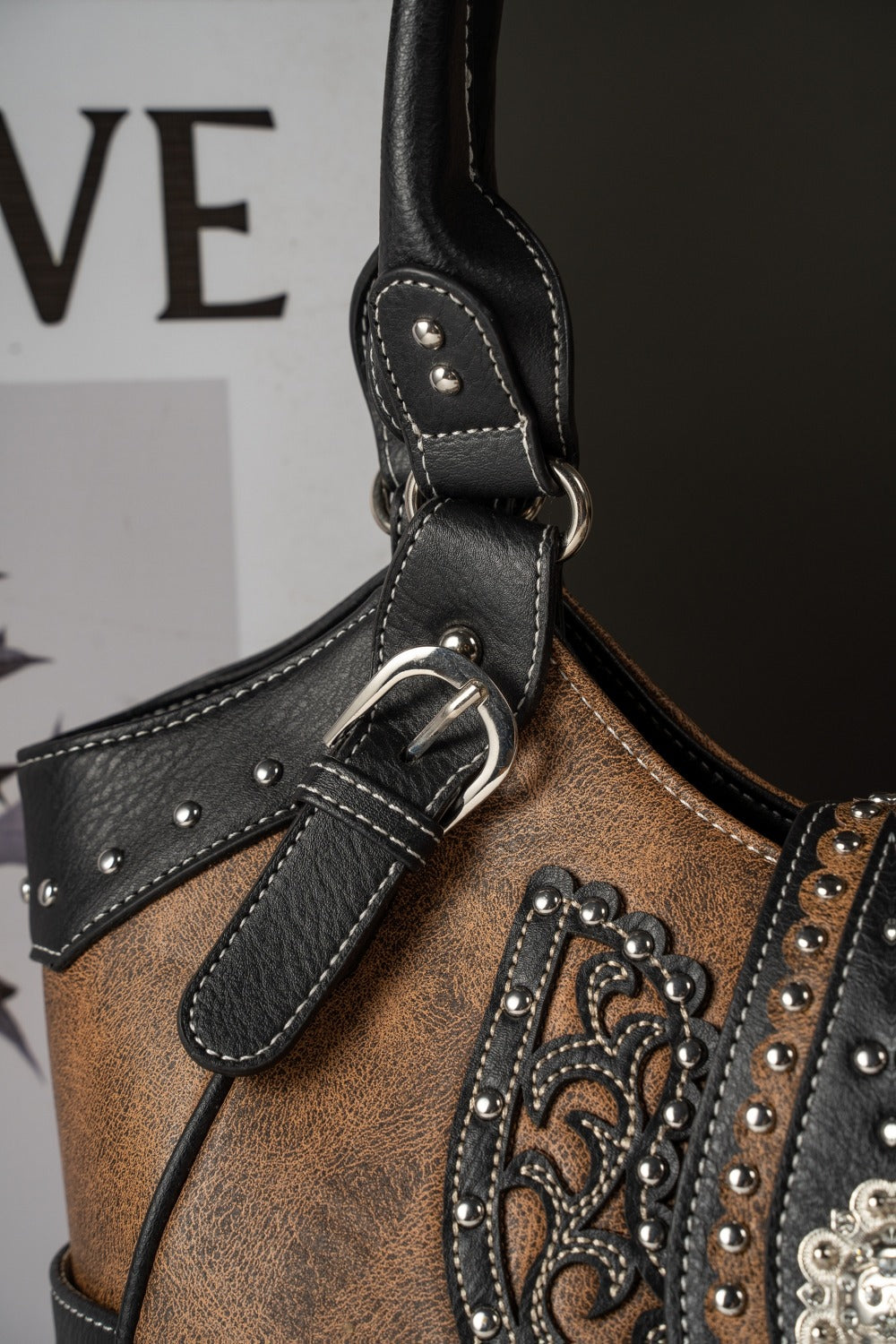 Women's Wallet – Berry Conchos Cowgirl Concealed Carry – detail view 15