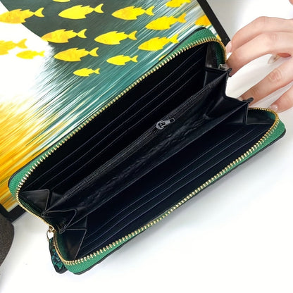 Women's Wallet – Genuine Leather, for Everyday Use – detail view 4