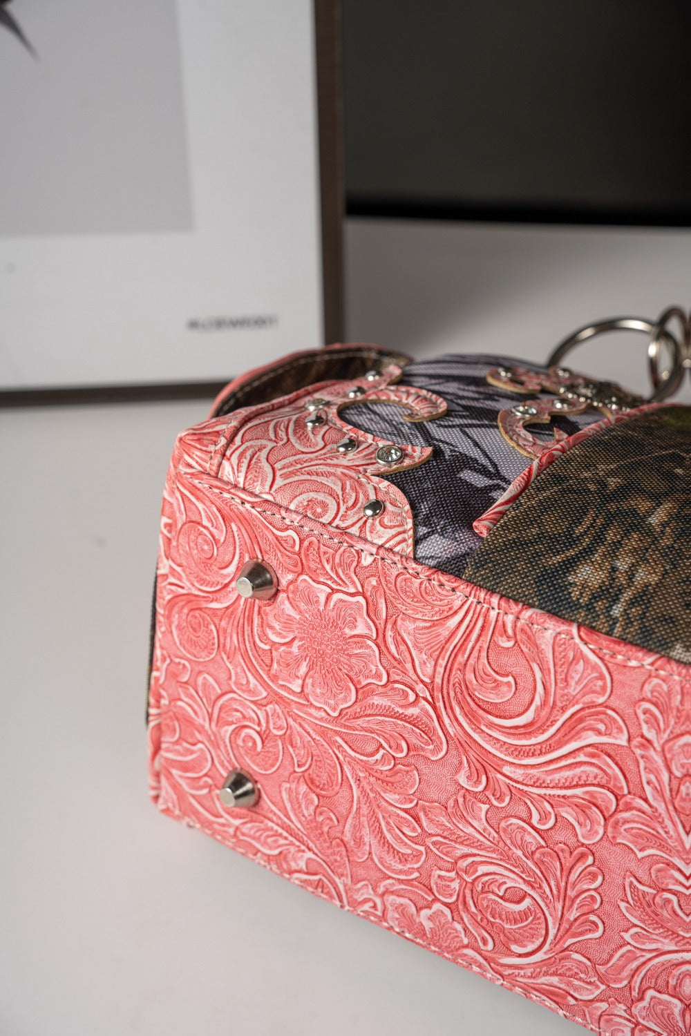 Women's Wallet – Western Camouflage Set Concho Buckle – detail view 18